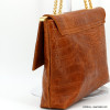 Sac à bandoulière chaîne cuir véritable façon croco rabat fermoir métallique tourniquet 0922550 cognac