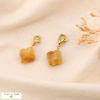 2 CHARMS BRELOQUE TRÈFLE PIERRE NATURELLE ACIER INOXYDABLE 0620550 cognac