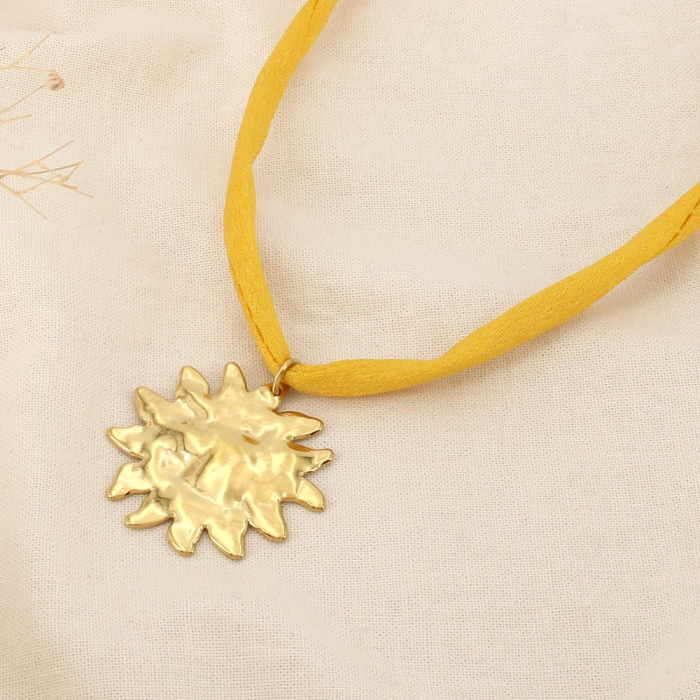 Collier bohème solaire pendentif soleil acier inoxydable 0126177 jaune