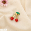 Broche cerise émail acier inoxydable 0525016 rouge