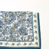 Carré satin imprimé floral touché soie polyester 0726545 bleu