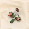 Broche fantaisie Oiseau sur branche résine et métal 0525020 vert foncé
