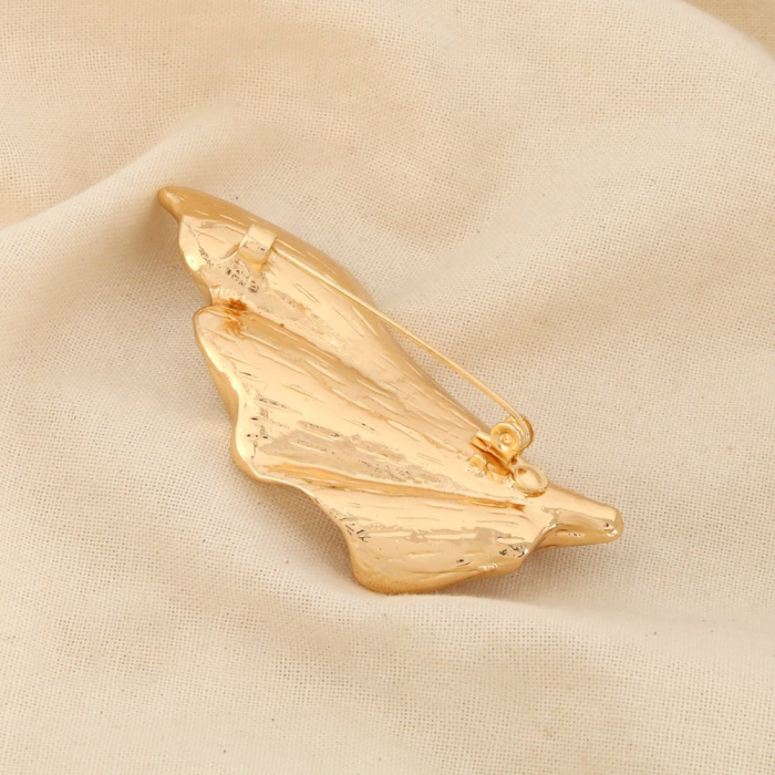 Broche épingle métal feuille stylisée martelée 0526518 doré
