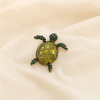 Broche tortue métal strass émail MAGNÉTIQUE 0526523 vert